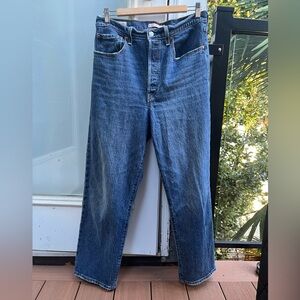 Levis Ribcage Straight Ankle Size 30